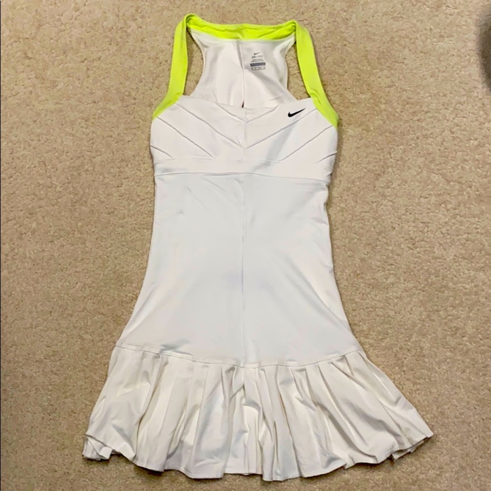 Nike women’s tennis dress